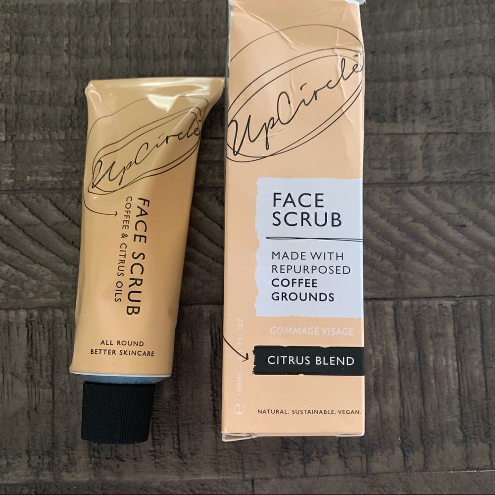 🌹Upcircle Coffee Ground face scrub - Picture 2 of 11